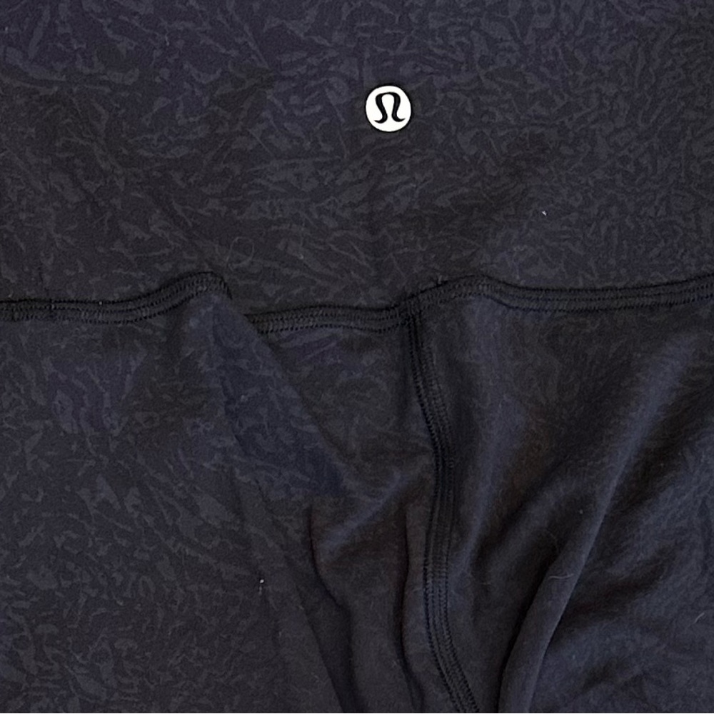 Lululemon Black Pattern Wunder Train Leggings - image 3